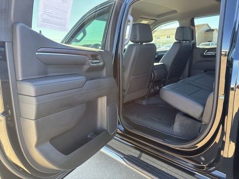 Used 2023 GMC Sierra 1500 SLT image 37