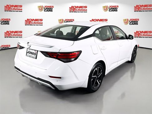 Certified 2025 Nissan Sentra SV w/ Lighting Package image 15