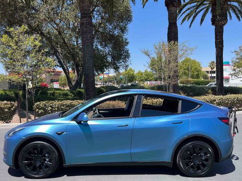 Used 2023 Tesla Model Y Long Range AWD/4WD image 15