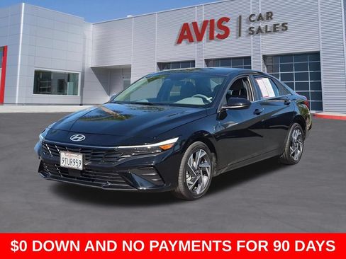 Used 2025 Hyundai Elantra SEL FWD image 1