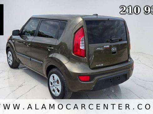 Used 2013 Kia Soul FWD image 3