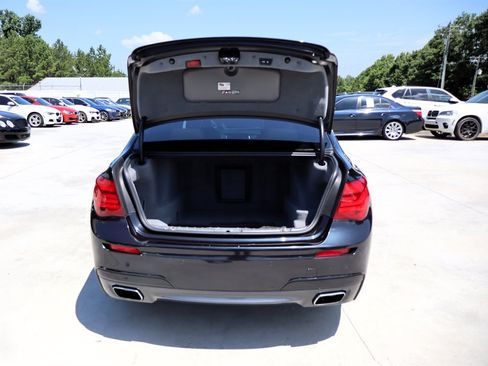 Used 2014 BMW 750Li xDrive AWD/4WD image 38