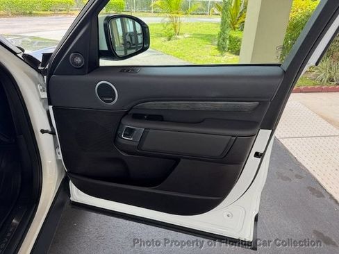 Used 2017 Land Rover Discovery HSE AWD/4WD image 82