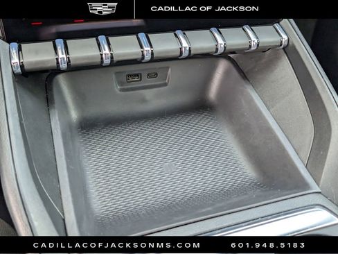 Used 2025 GMC Terrain Elevation image 15