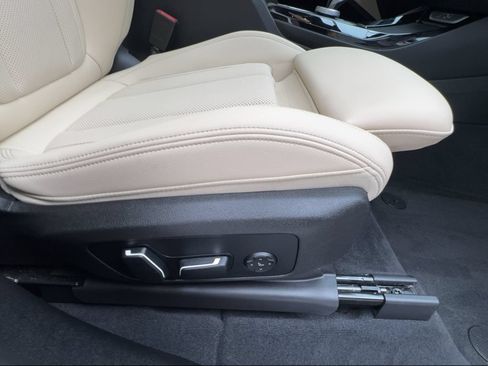 Used 2024 BMW X3 sDrive30i w/ Premium Package RWD image 32