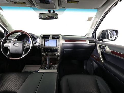 Used 2018 Lexus GX 460 Luxury w/ Preferred Accessory Package AWD/4WD image 30