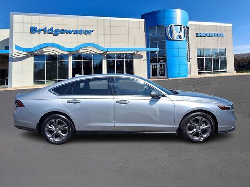 Used 2023 Honda Accord EX image 7