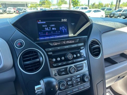 Used 2015 Honda Pilot EX image 16