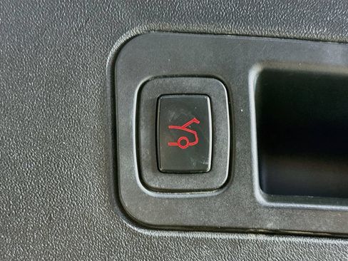 Used 2016 Tesla Model S 70 RWD image 31