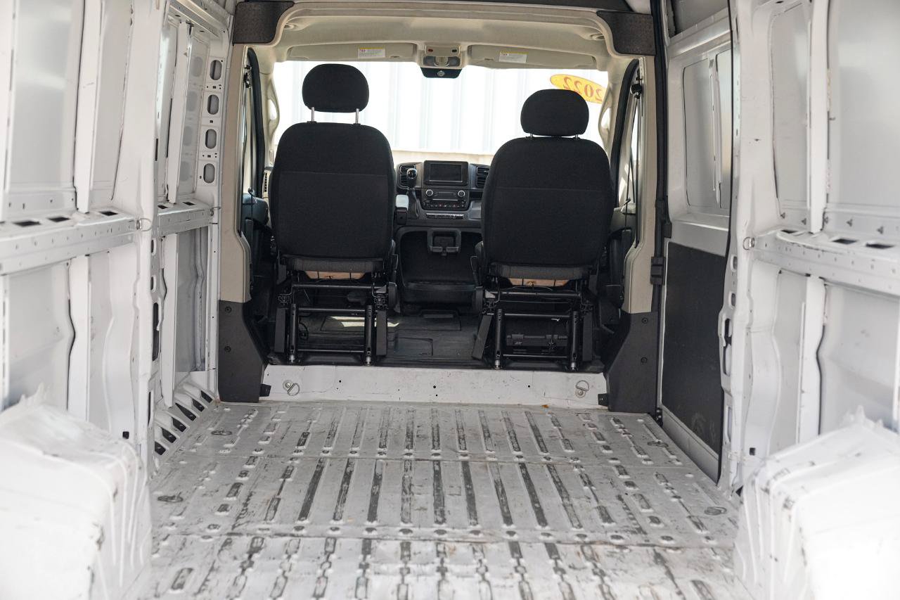 Used 2022 RAM ProMaster 2500 w/ Driver Convenience Group FWD image 20