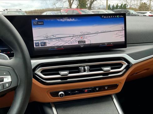 Used 2023 BMW 330i xDrive Sedan w/ Premium Package image 6