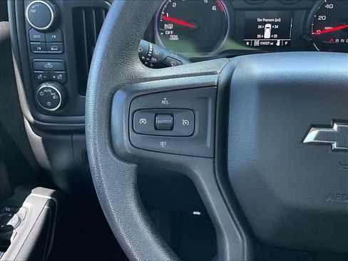 Used 2020 Chevrolet Silverado 1500 Custom w/ Custom Value Package AWD/4WD image 14
