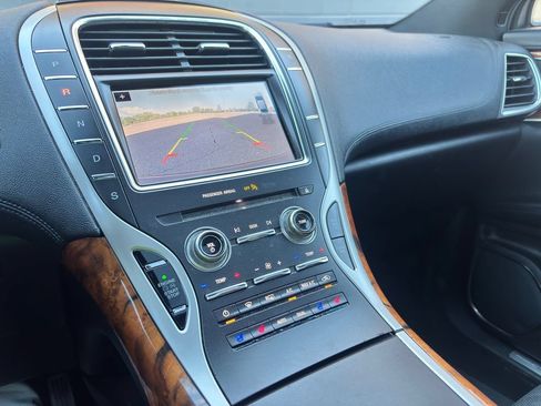 Used 2019 Lincoln Nautilus Reserve AWD/4WD image 21