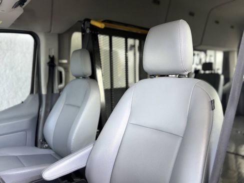 Used 2017 Ford Transit 350 XL RWD image 15
