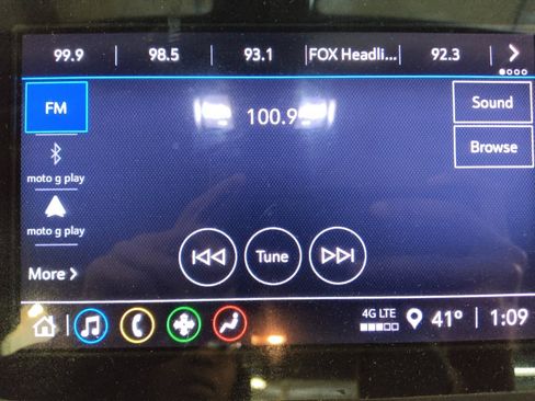 Used 2021 Chevrolet Malibu LT image 25