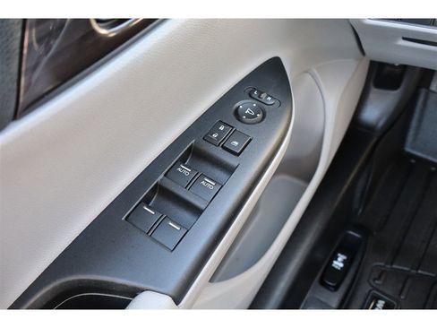 Used 2016 Honda Accord Touring image 22