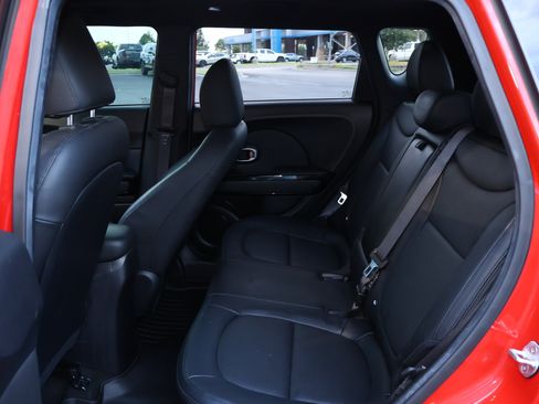 Used 2015 Kia Soul ! w/ Sun & Sound Package FWD image 21