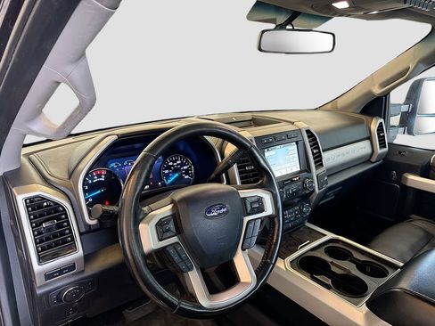 Used 2019 Ford F350 Lariat w/ Lariat Value Package AWD/4WD image 10
