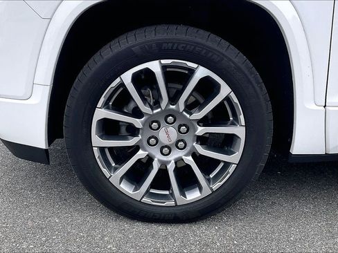 Used 2023 GMC Acadia Denali AWD/4WD image 7