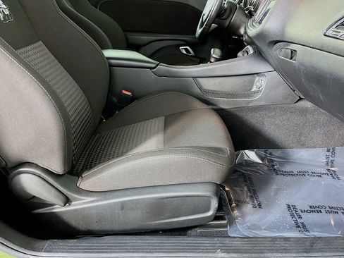 Used 2022 Dodge Challenger R/T Scat Pack RWD image 29