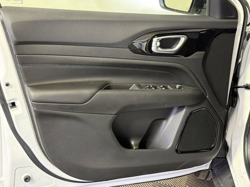 New 2026 Jeep Compass Limited AWD/4WD image 8