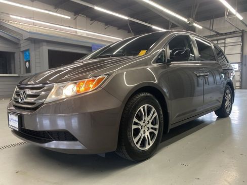 Used 2011 Honda Odyssey EX image 3