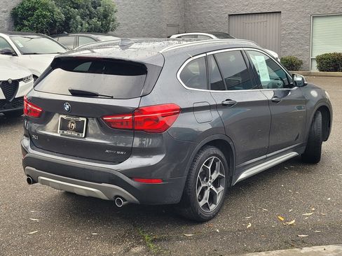 Used 2018 BMW X1 xDrive28i w/ Convenience Package image 4