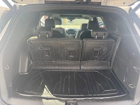 Used 2023 Chevrolet Traverse RS w/ LPO, Floor Liner Package image 23