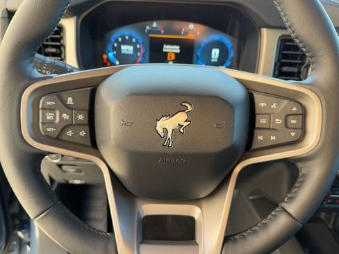 New 2025 Ford Bronco Outer Banks image 11