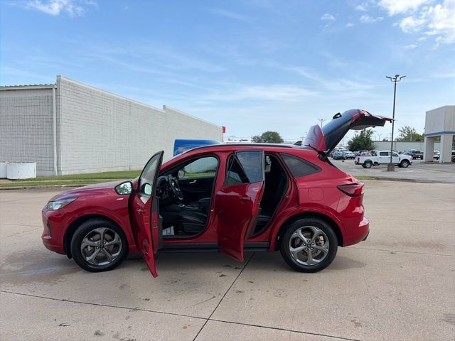 Used 2024 Ford Escape ST-Line FWD image 33