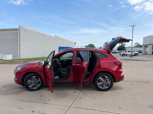Used 2024 Ford Escape ST-Line FWD image 33