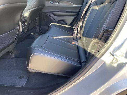 New 2025 Jeep Grand Cherokee Limited w/ Trailer Tow Package image 12