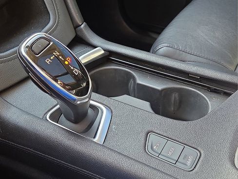 Used 2018 Cadillac XT5 Luxury w/ Driver Awareness Package image 30