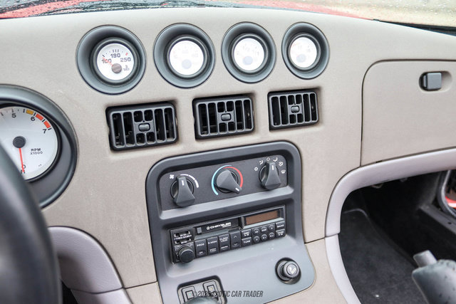 Used 1994 Dodge Viper RT/10 RWD image 26