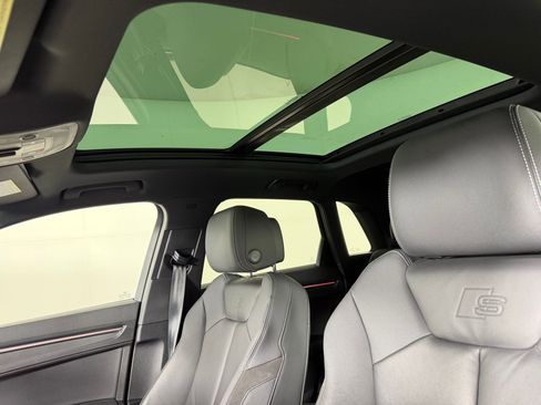 Used 2020 Audi Q3 2.0T Prestige image 16