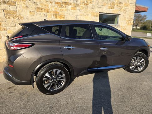 Used 2016 Nissan Murano S w/ Navigation Package image 20