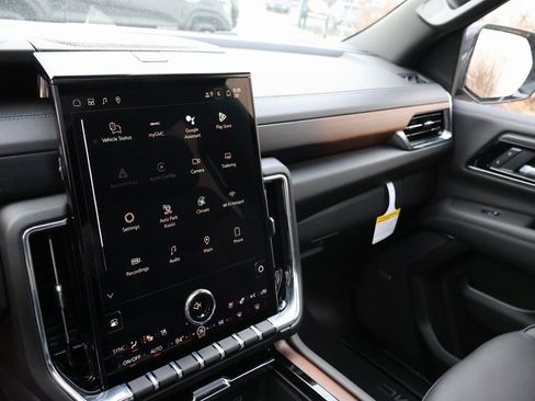 New 2026 GMC Yukon XL Denali w/ Denali Reserve Package image 38