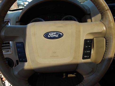 Used 2009 Ford Escape Limited FWD image 31