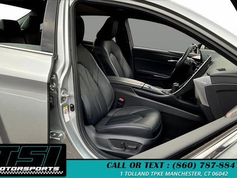 Used 2019 Toyota Avalon XLE image 7