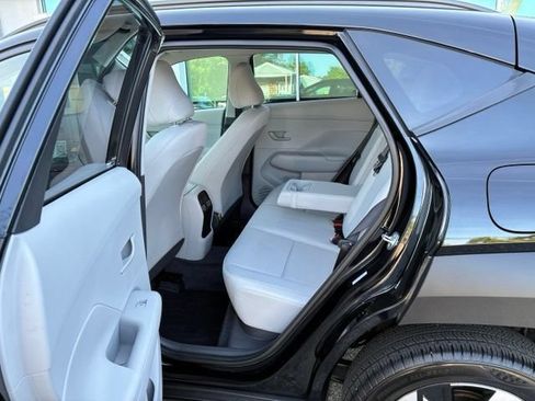 Used 2025 Hyundai Kona SEL AWD/4WD image 14