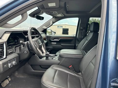 Used 2024 GMC Sierra 1500 Denali w/ Denali Reserve Package AWD/4WD image 4