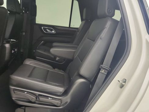 Used 2022 Chevrolet Tahoe LT w/ Luxury Package image 26