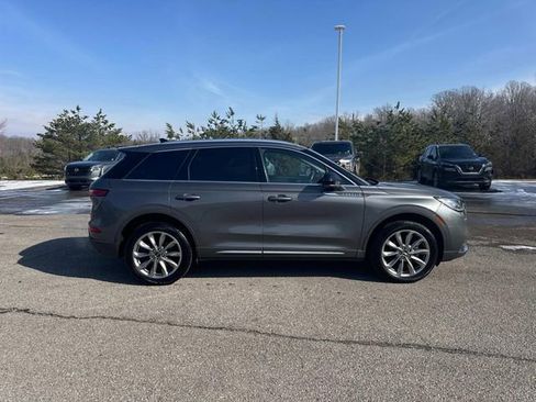 Used 2021 Lincoln Corsair Standard w/ Premium Package image 3