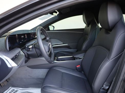 Used 2023 Lucid Air Pure AWD/4WD image 14