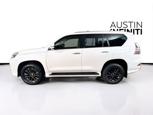 Used 2023 Lexus GX 460 Premium w/ Premium Package image 4