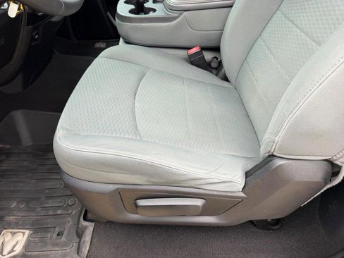 Used 2014 RAM 1500 Express image 16