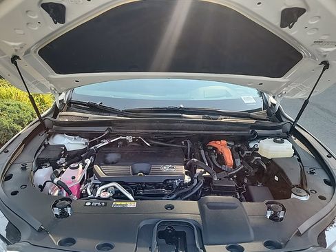 Certified 2025 Lexus RX 450h AWD w/ Convenience Package image 29