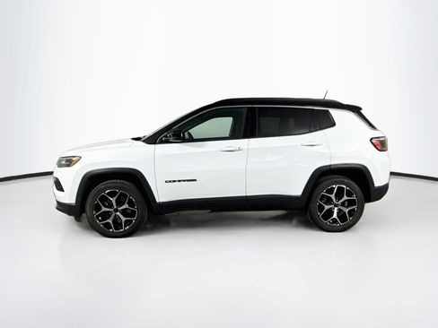 Used 2025 Jeep Compass Limited AWD/4WD image 7