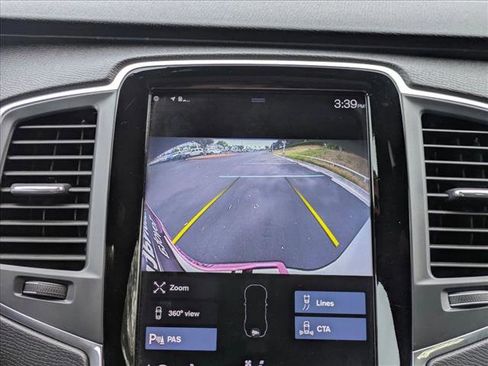 Used 2020 Volvo XC90 T6 Momentum image 14