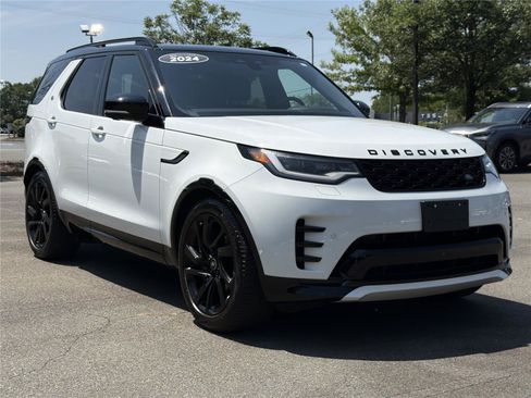 Used 2024 Land Rover Discovery Dynamic SE AWD/4WD image 29